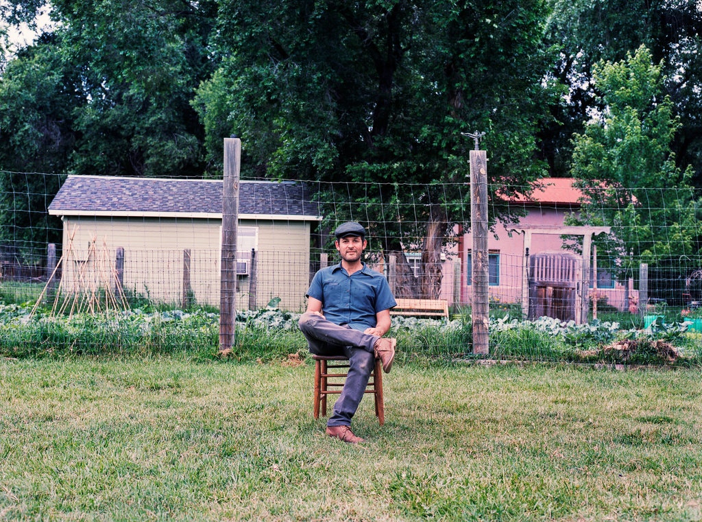 A Singer-Songwriter Who Puts His Garden First