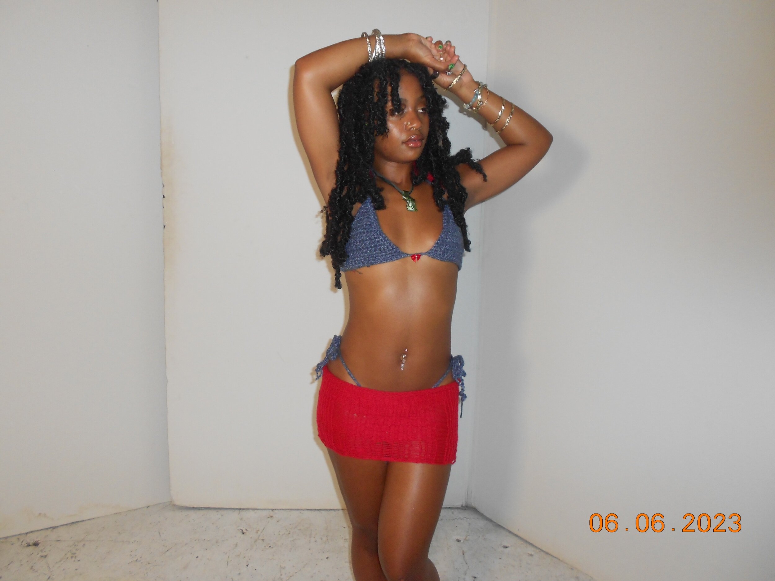 6B18D28B-E33C-4E7D-BC76-F81B29B99F91