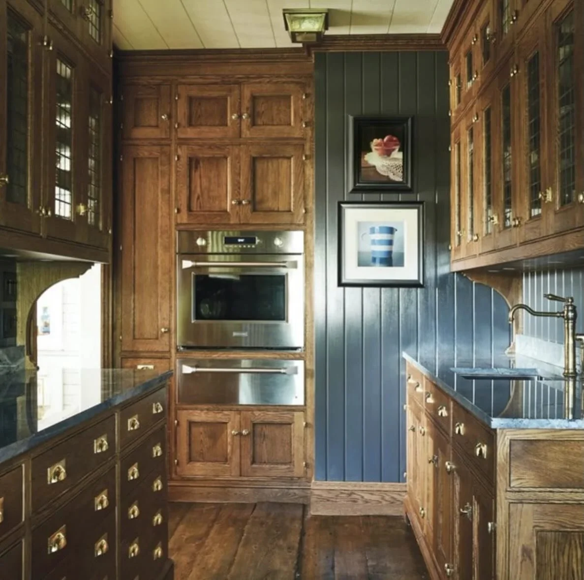 A perfect kitchen. Source unknown.