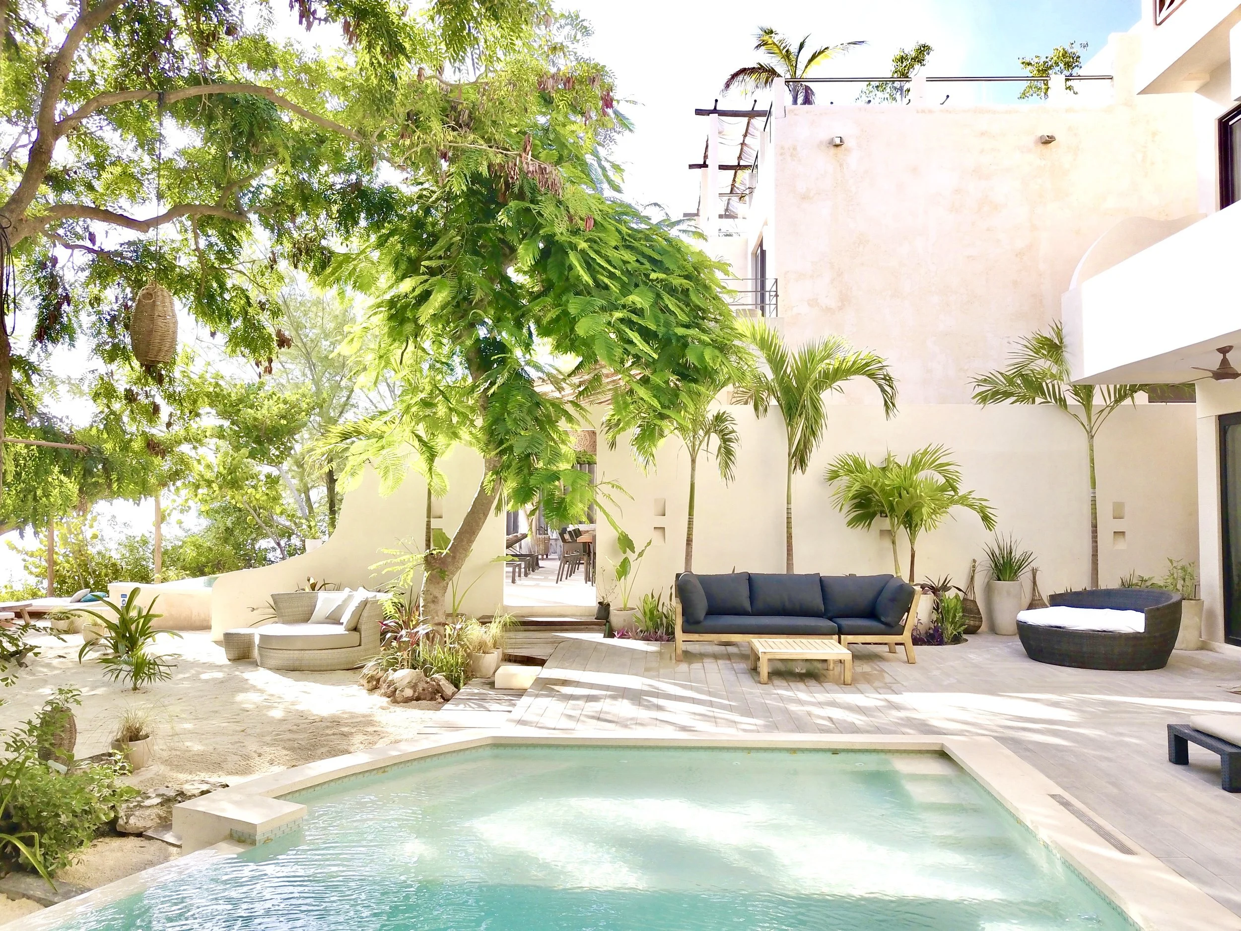 LOLA S terrace to N 0068.jpeg