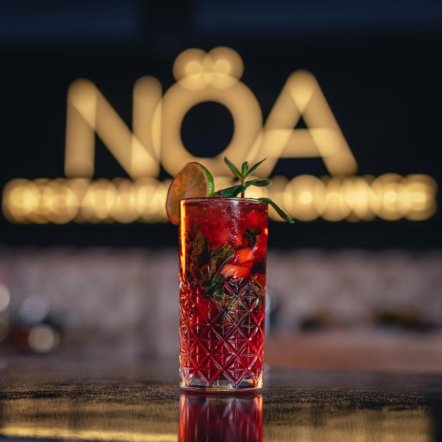 Midweek vibes at N&Ouml;A - Chilled &amp; laid back. Try our new mocktail menu, a house favourite: Strawberry Mojito 🍓 

Book your table at N&Ouml;A ❤️
Visit www.noalounge.com to reserve your table. On the day bookings, please call 01923 545047. Pho