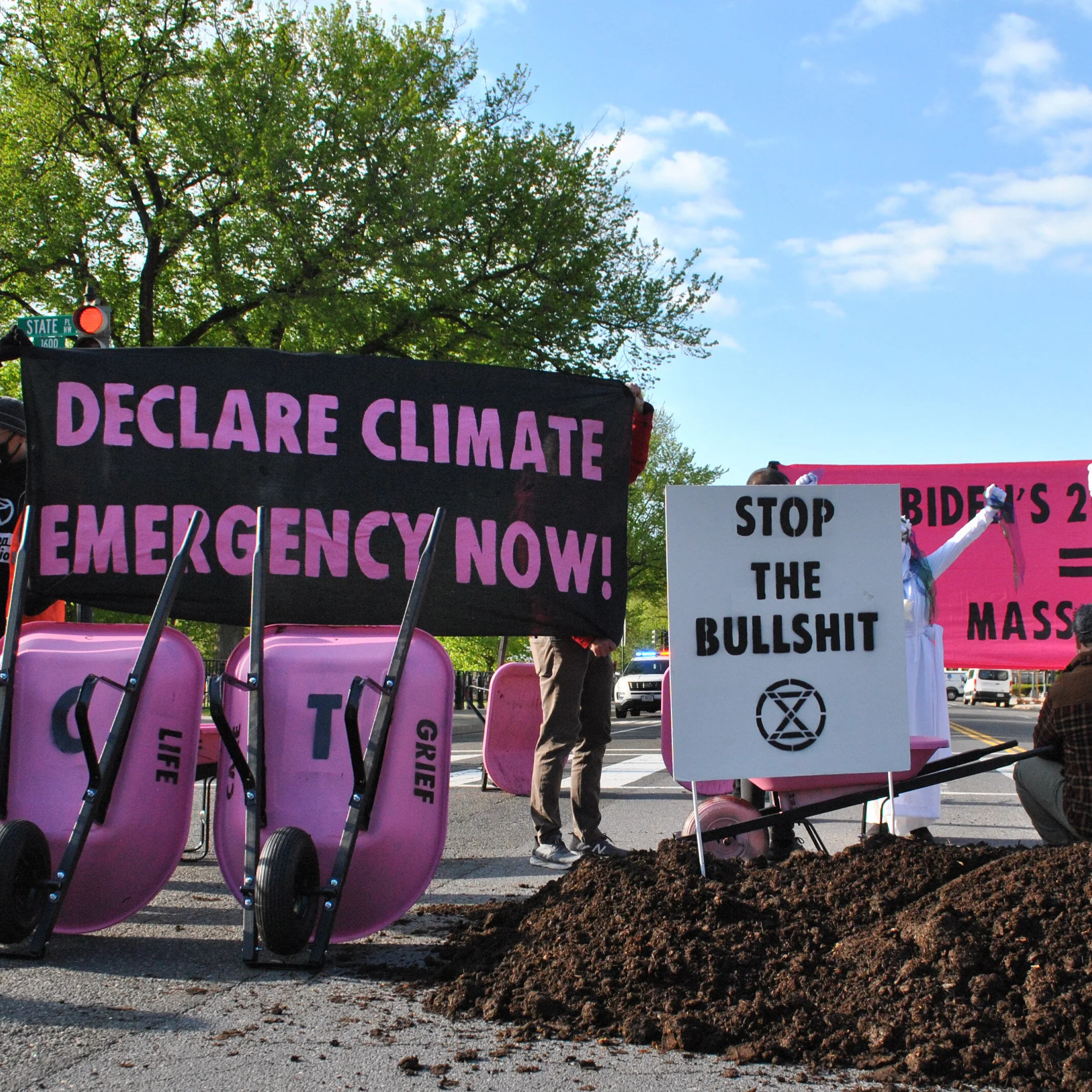 #DeclareCEENow Campaign: Banner Drops