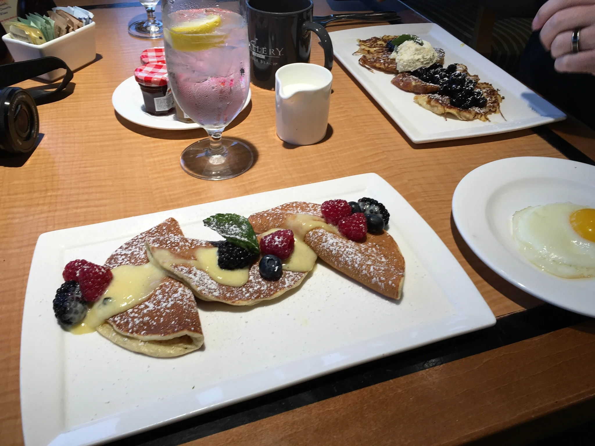 Breakfast at Pebble Beach Golf Course