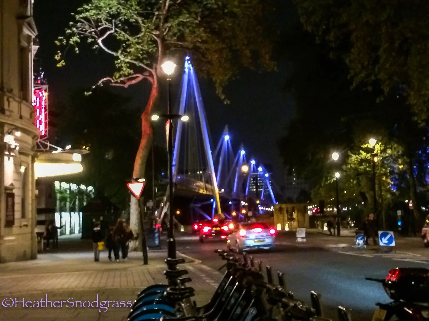 Golden Jubilee Bridge at night