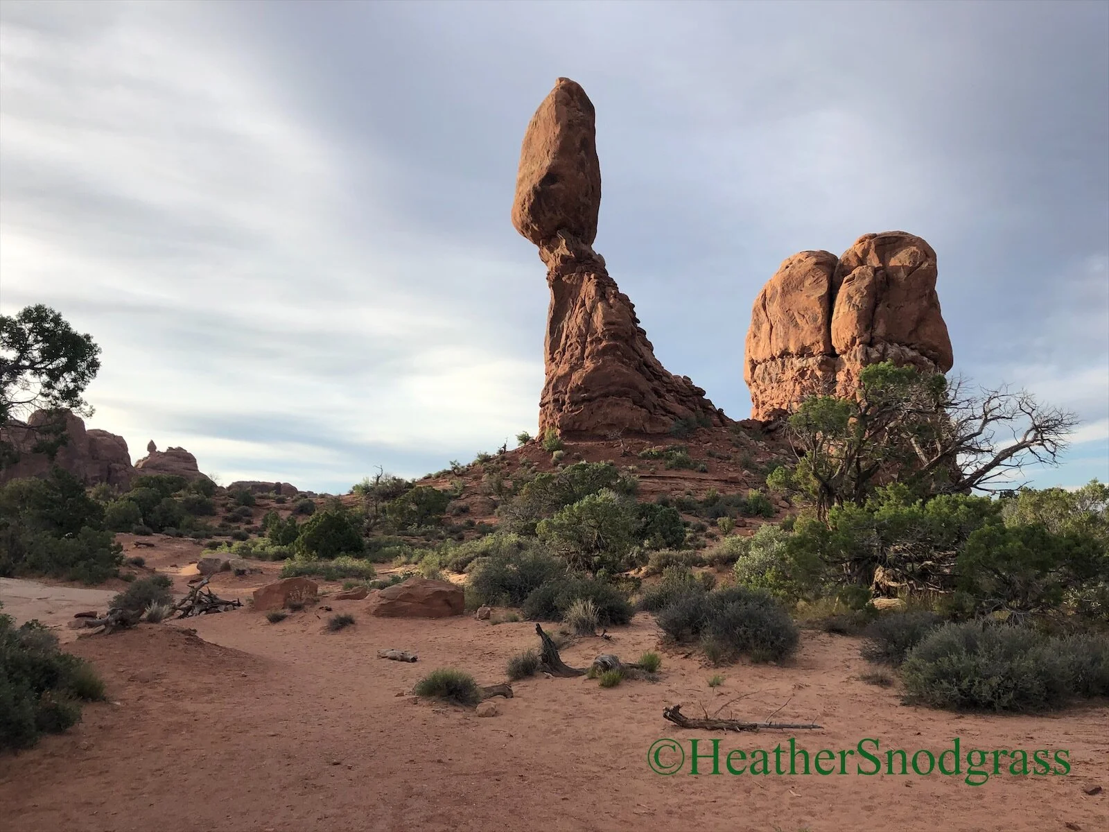 The boulder sitting atop Balanced Rock is estimated to weigh approximately 3,577 tons