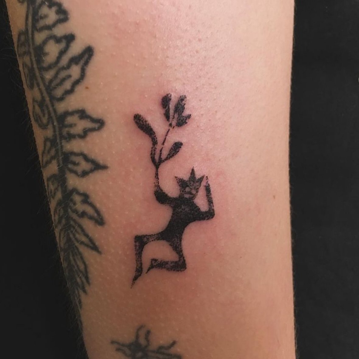 Annnd then we&rsquo;ve got @_____smalt__ on Nov 22nd/23rd! Give her a shout to book in! 

Cheers xo
