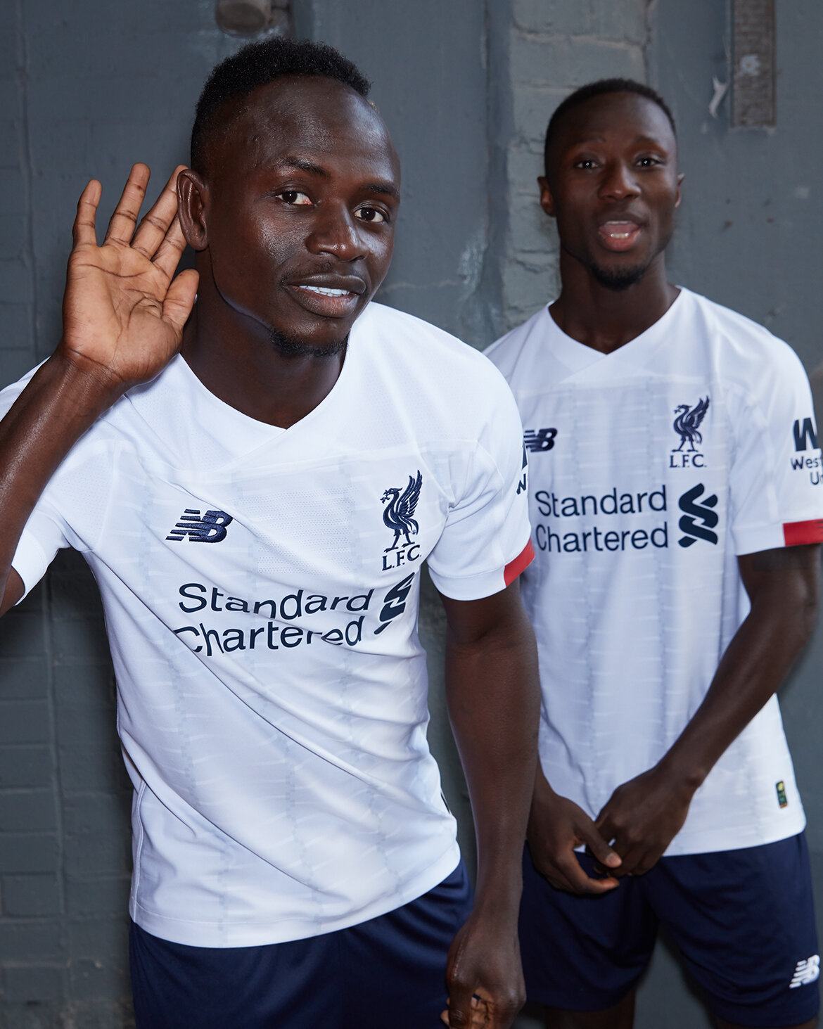 Liverpool-FC-19-20-Away-Kit-Mane-Keita_Before.jpg