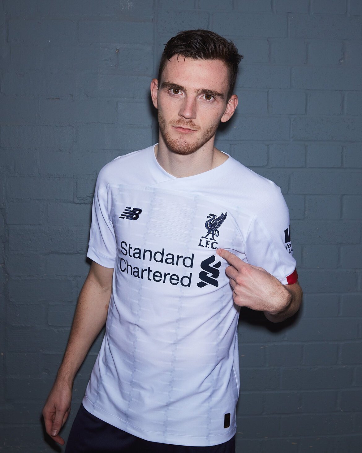 Liverpool-FC-19-20-Away-Kit-Robertson_Before.jpg