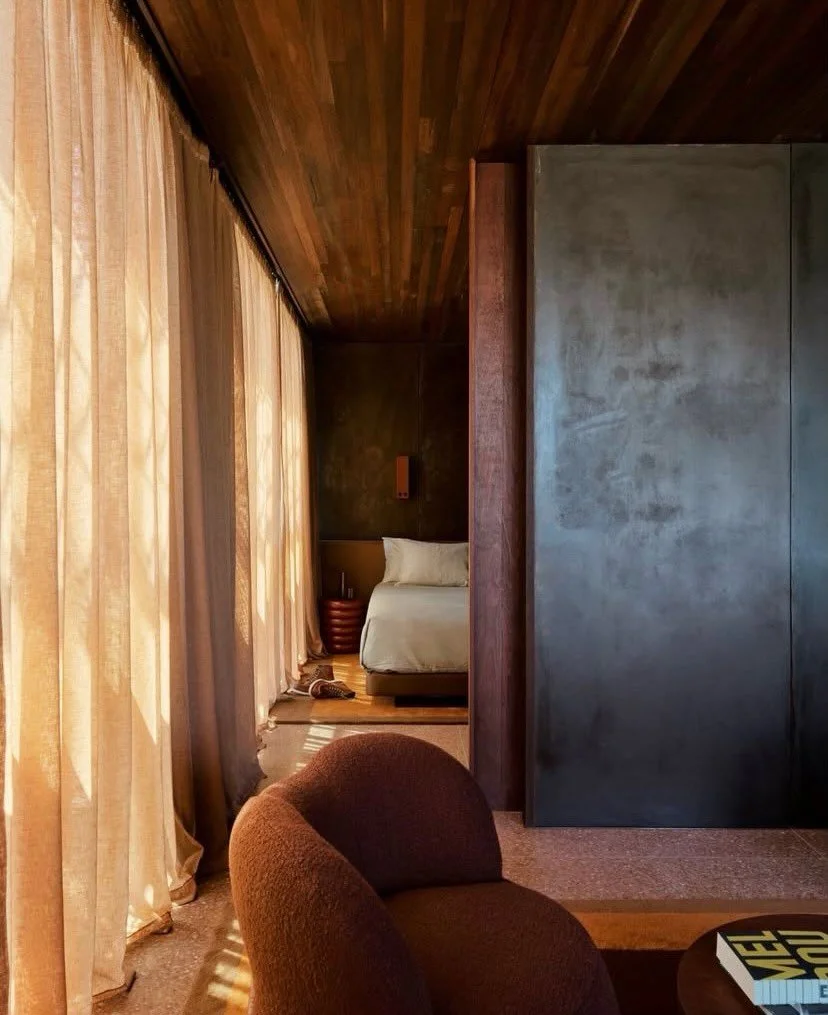 @hydemelbourneplace located in Melbourne, Australia.
Designed by @kennedy_nolan 

Photography by Anson Smart

#hotelmelbourne #travelmelbourne #visualpleasuremag