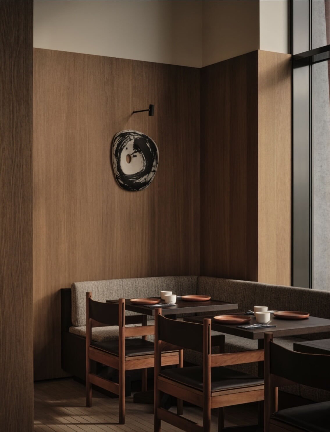 Barossa, latest restaurant design by @anne_claus 
⁣
While the space was already generous in light and volume, it felt restrained. The interior designer introduced warmth through timber paneling and layered, earthy materials, adding depth and tactilit