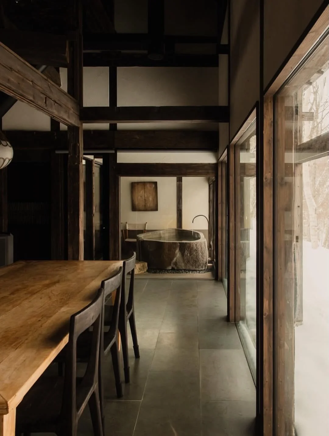 @shiguchi.niseko located in Hokkaido, Japan.
Photography by @nolwennpernin for @voyagevoyagemagazine 

#hoteldesign #architechture #visualpleasuremag