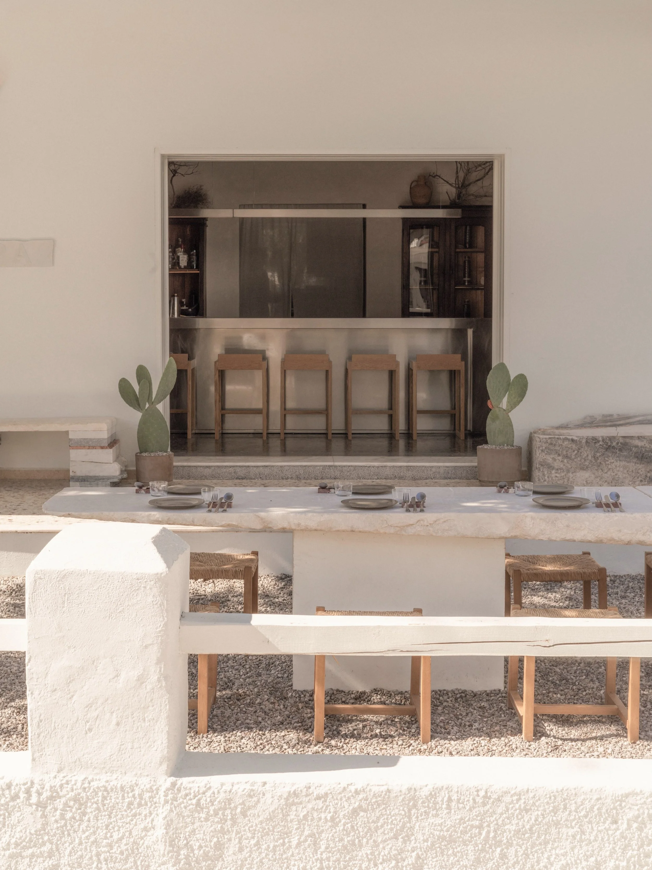 @yapa_restaurant brings its nomadic spirit to Antiparos. 

Photography by @bjorn_ceder 

#restaurantdesign #interiordesign #visualpleasuremag