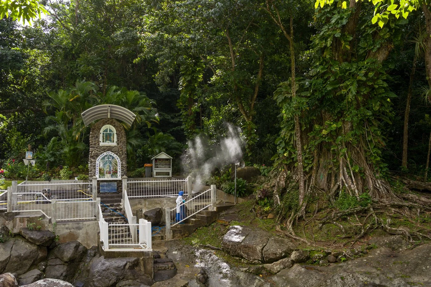 divine-guadeloupe-06.jpg