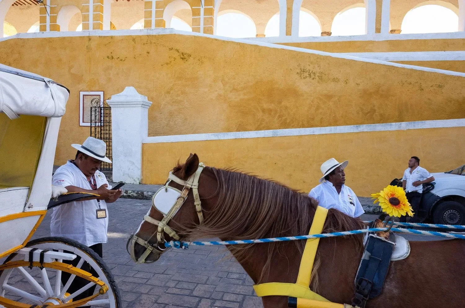 28mm street photography Mexico Izamal, Tarek Zaïgouche