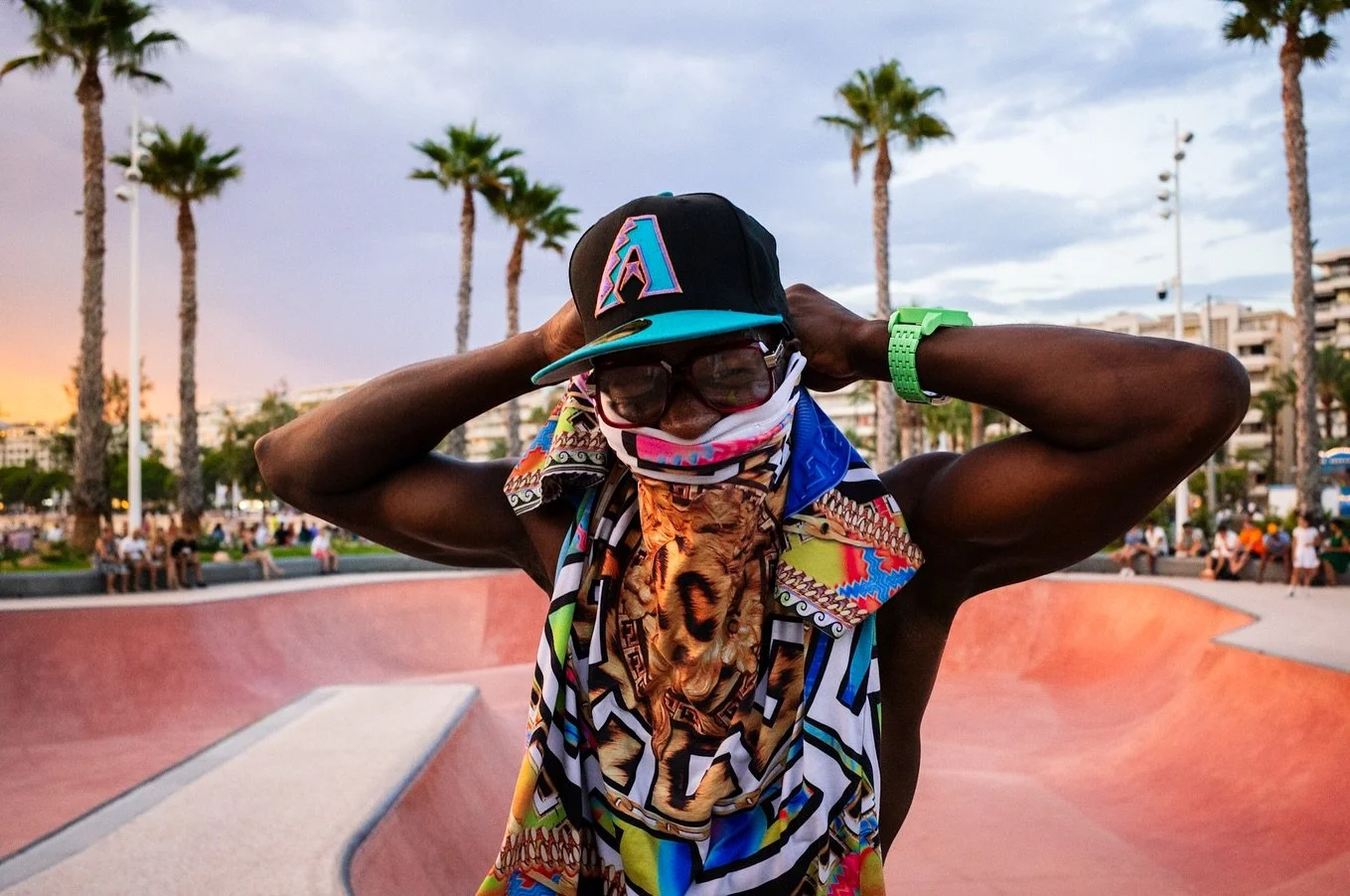 Cannes, Skatepark &mdash; Day 2 🛹
The vibe from Friday night stayed with me, so I had to come back the next day. This time I brought my camera 📷, ready to dive deeper into the energy I had only scratched the surface of with my phone.

Golden light,