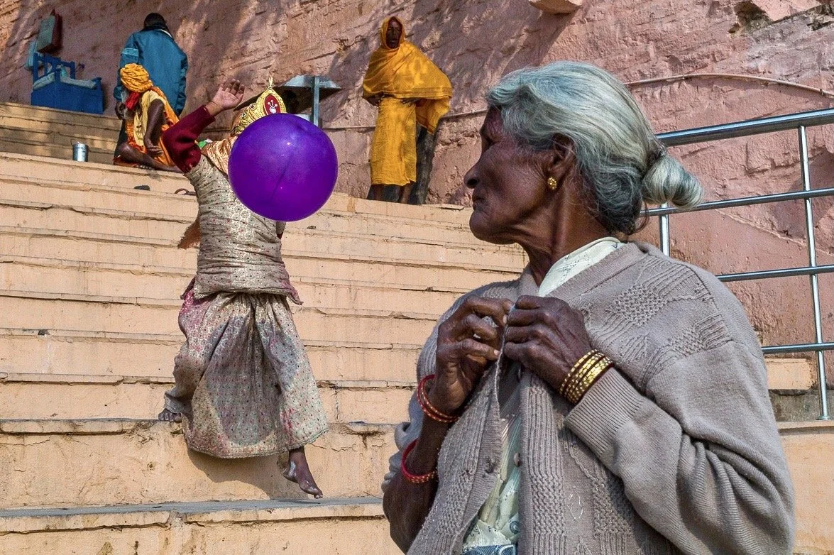 35mm Street Photography Approach: A Natural Way to Capture Life