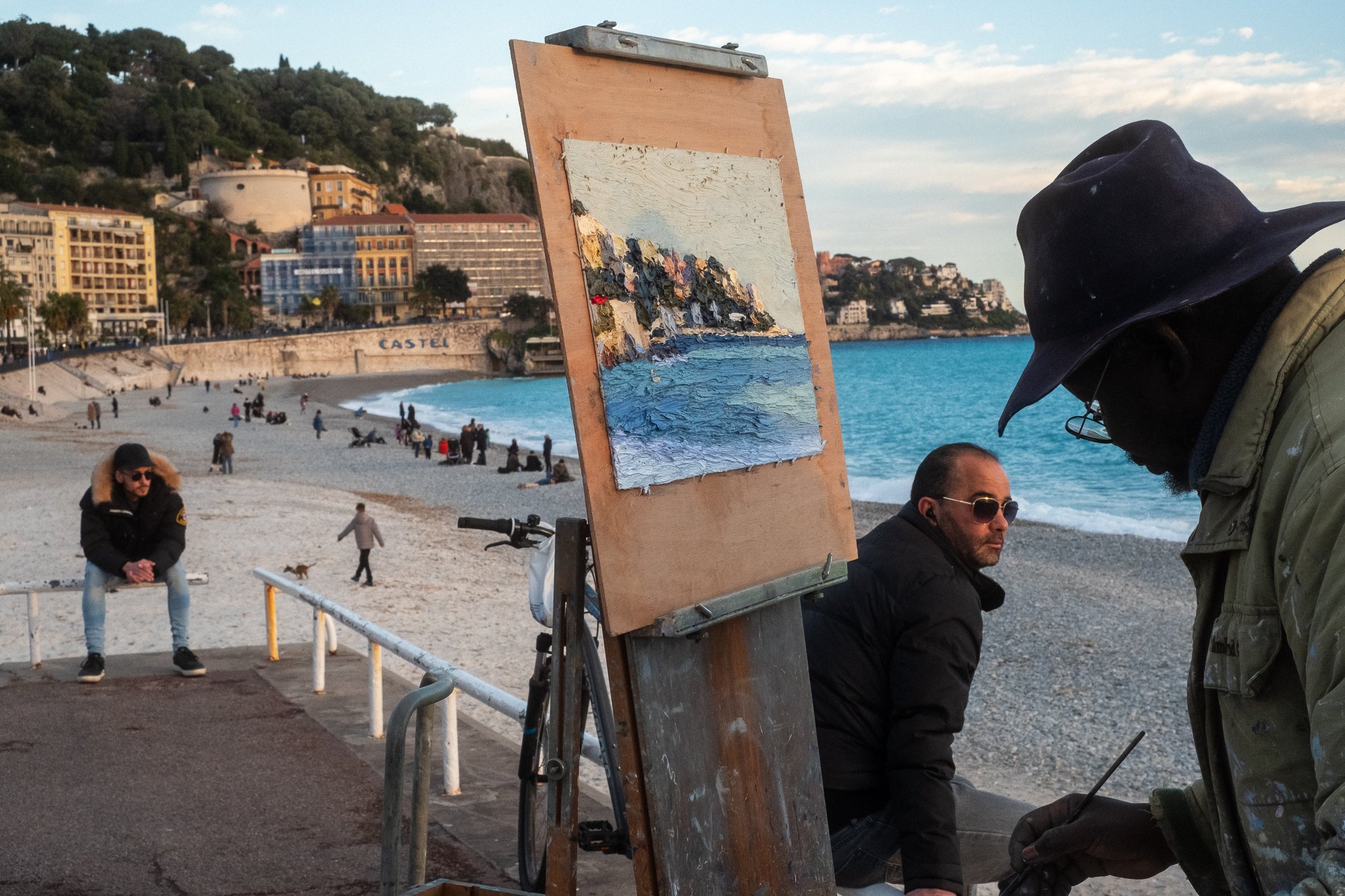 Nice street photo painter on the promenade with illusion fujifilm x-pro2