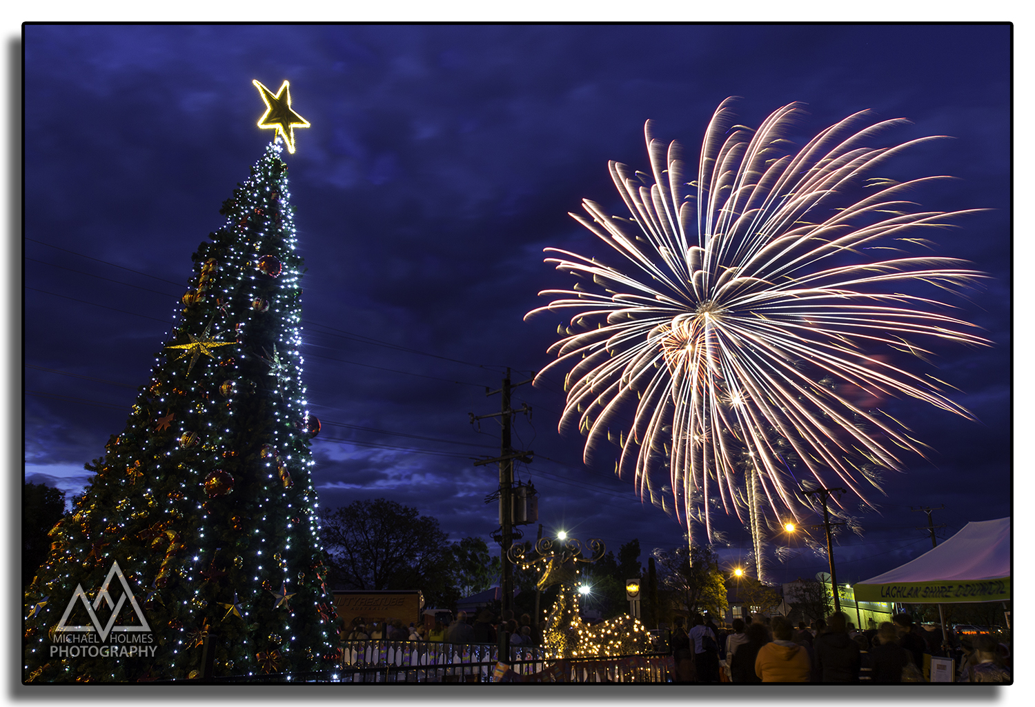 Condo-Christmas-fireworks-Good-20131205-_MG_3060-1 copy.jpg