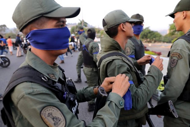  Venezuelan soldiers of the National Guard supporting Guaido outside La Carlota airbase in April 30th 