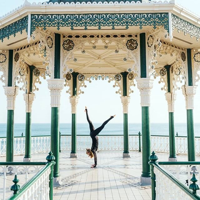 Thank you @asana_alexandra for reminding us how beautiful this city can be😍
.
Brighton... We love you and we can't wait to host retreats in you again (hopefully🤞🏻)some day soon!
. 
Stay beautiful B Town! . 💙🤸🏻&zwj;♀️🏖️💙
.
.
.
.
.
.
.
.
.
.
#b