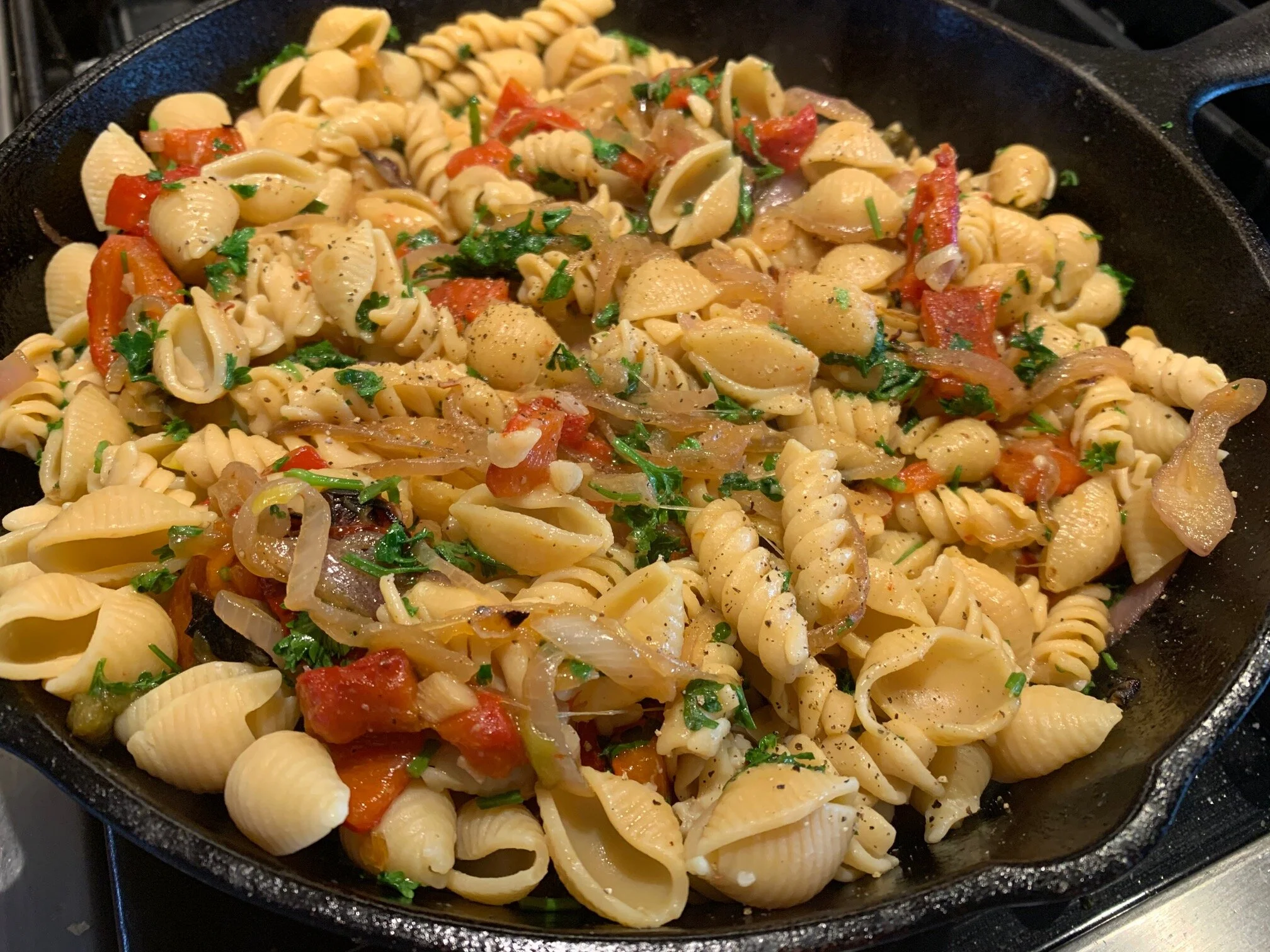 Our favorite pasta with roasted bell peppers and red onions! — Havenly