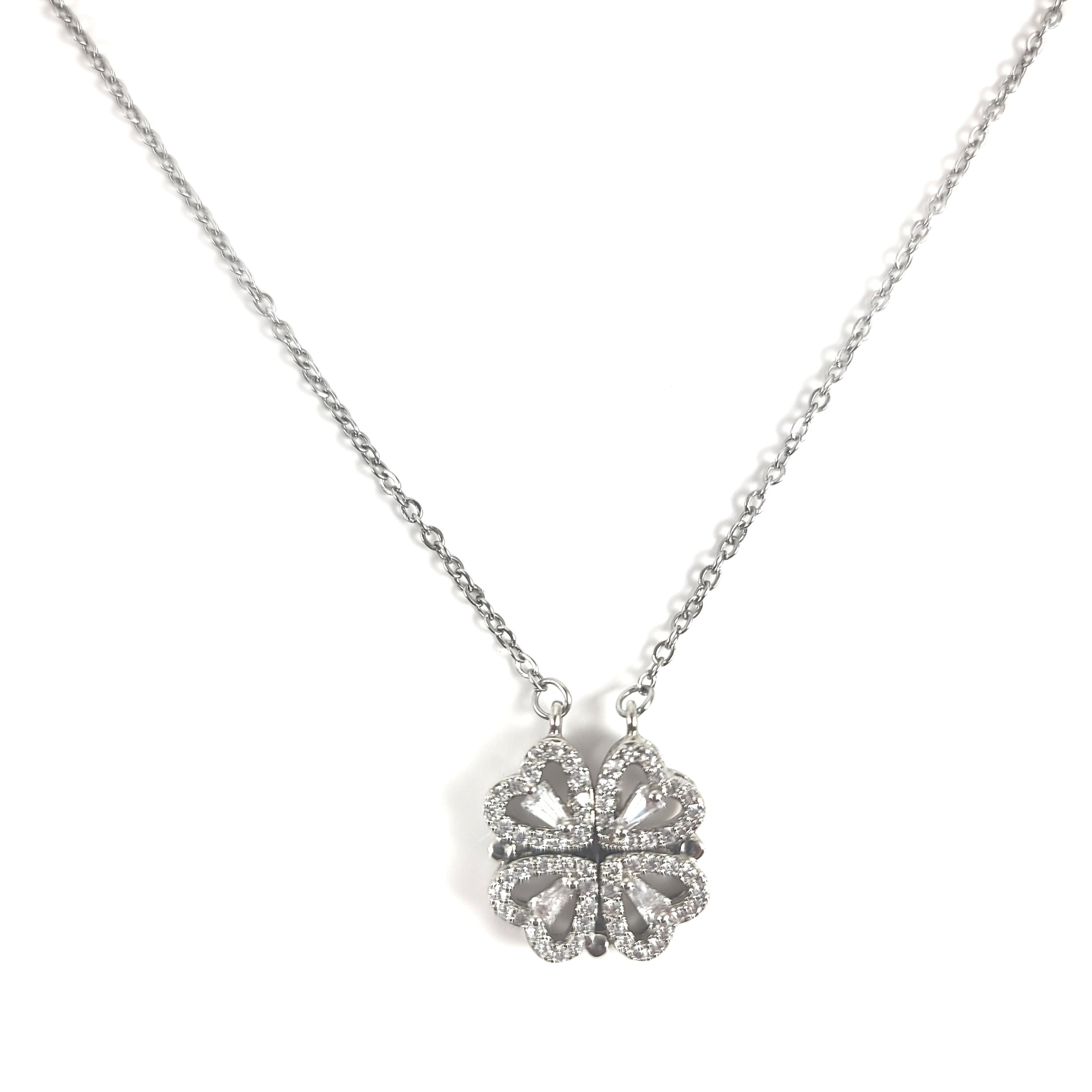 Silver clover hypoallergenic necklace