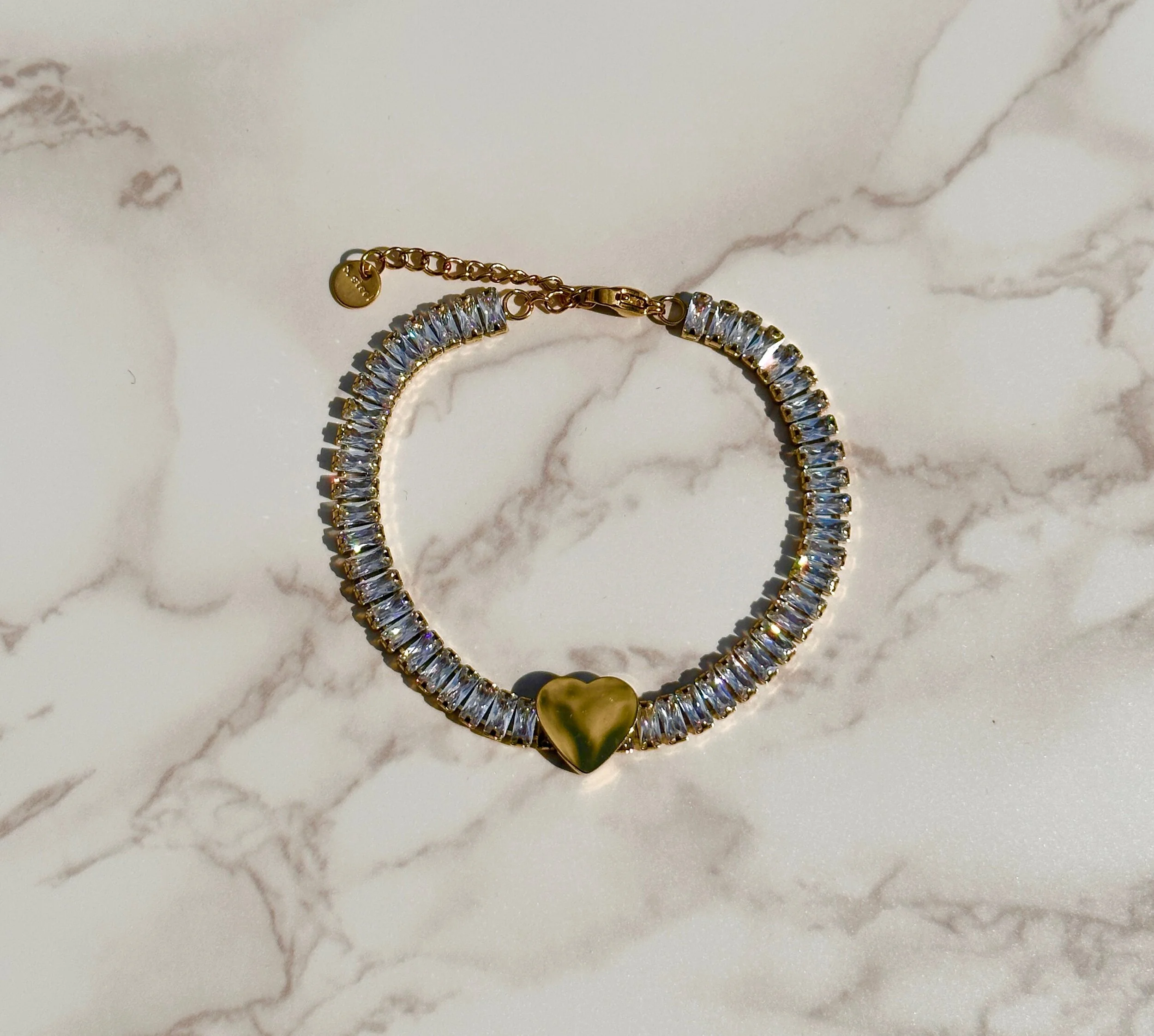 7CB3FDE3-F9FA-4051-9DDC-01DB4AAF8760