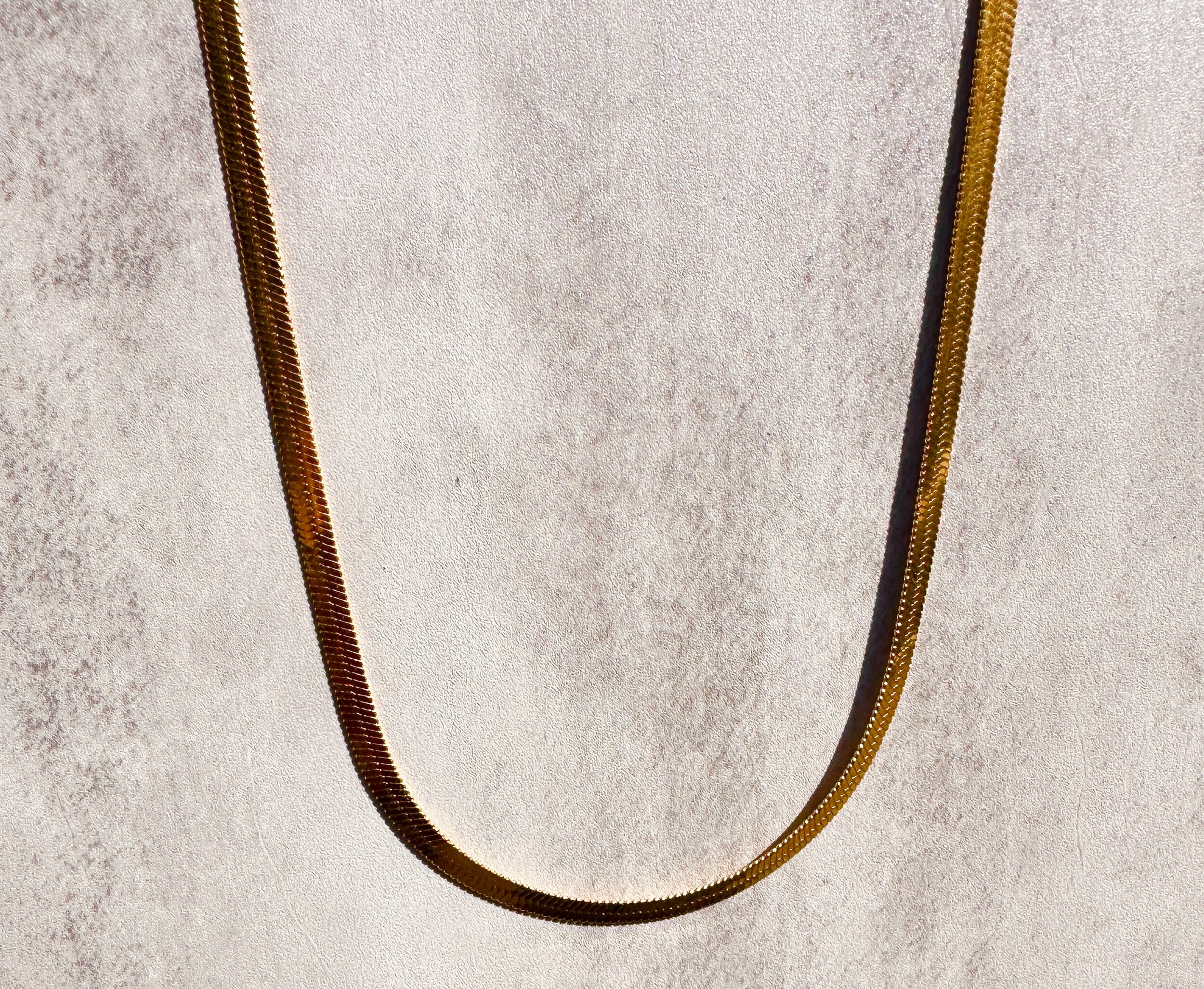 0DCE4CDA-AD74-4F8A-A325-7E4B4059C403