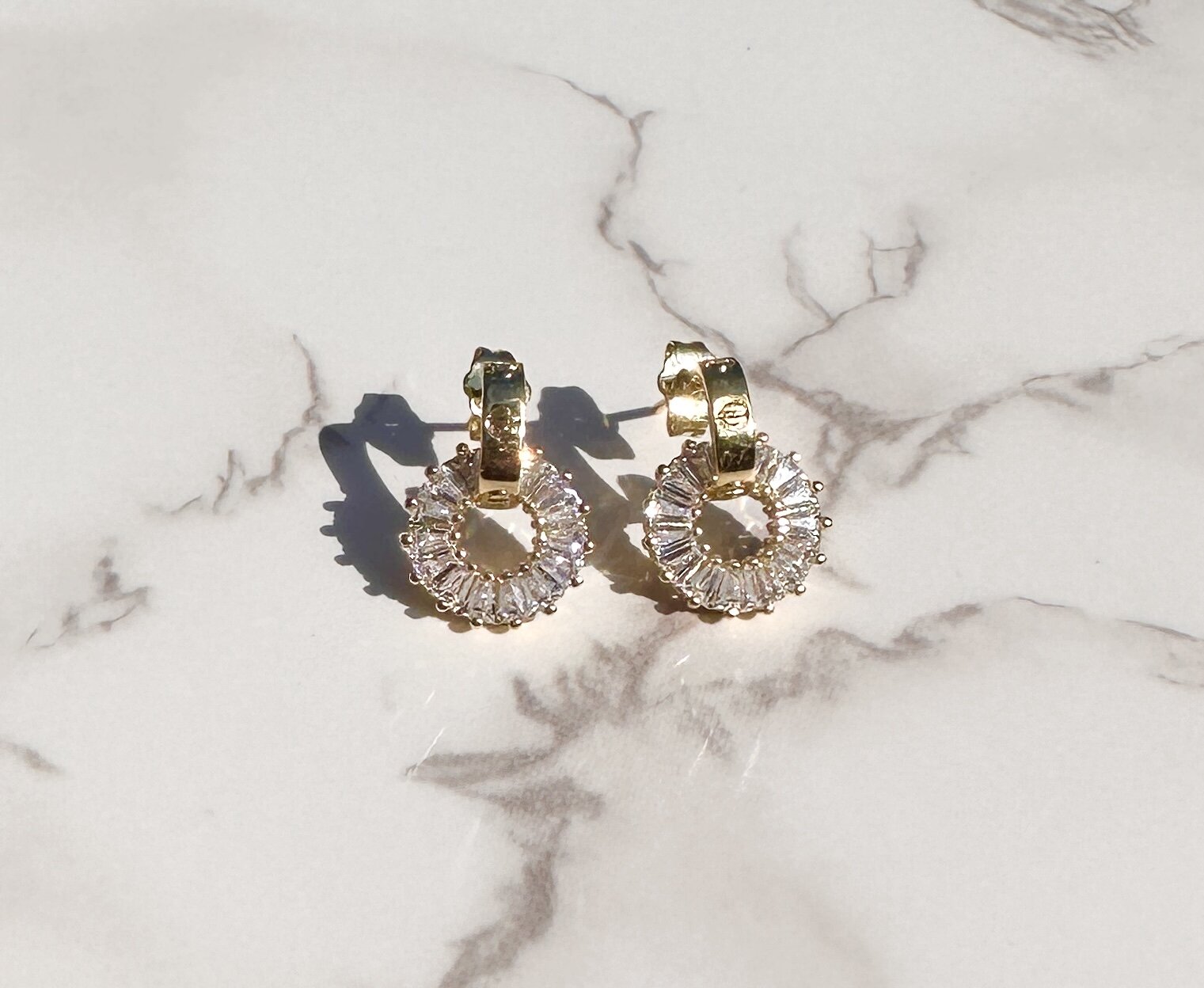 7F107A5B-39E2-4ECE-AF45-AF0601A10853