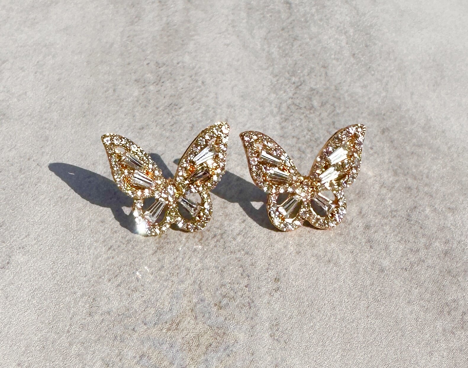 A20312CE-DAA3-43E3-9DE1-BC7B4BA355A8