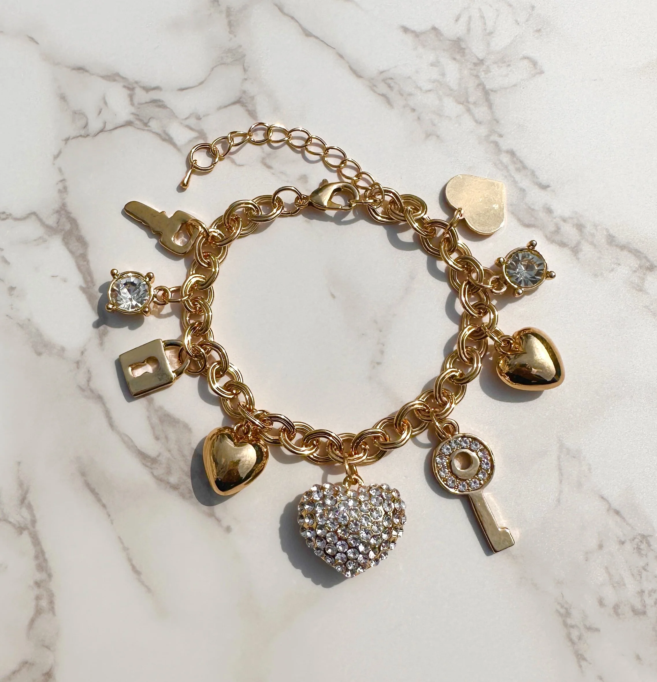 9E5E1FE4-01BD-45FF-B29E-118E55BD9AF4