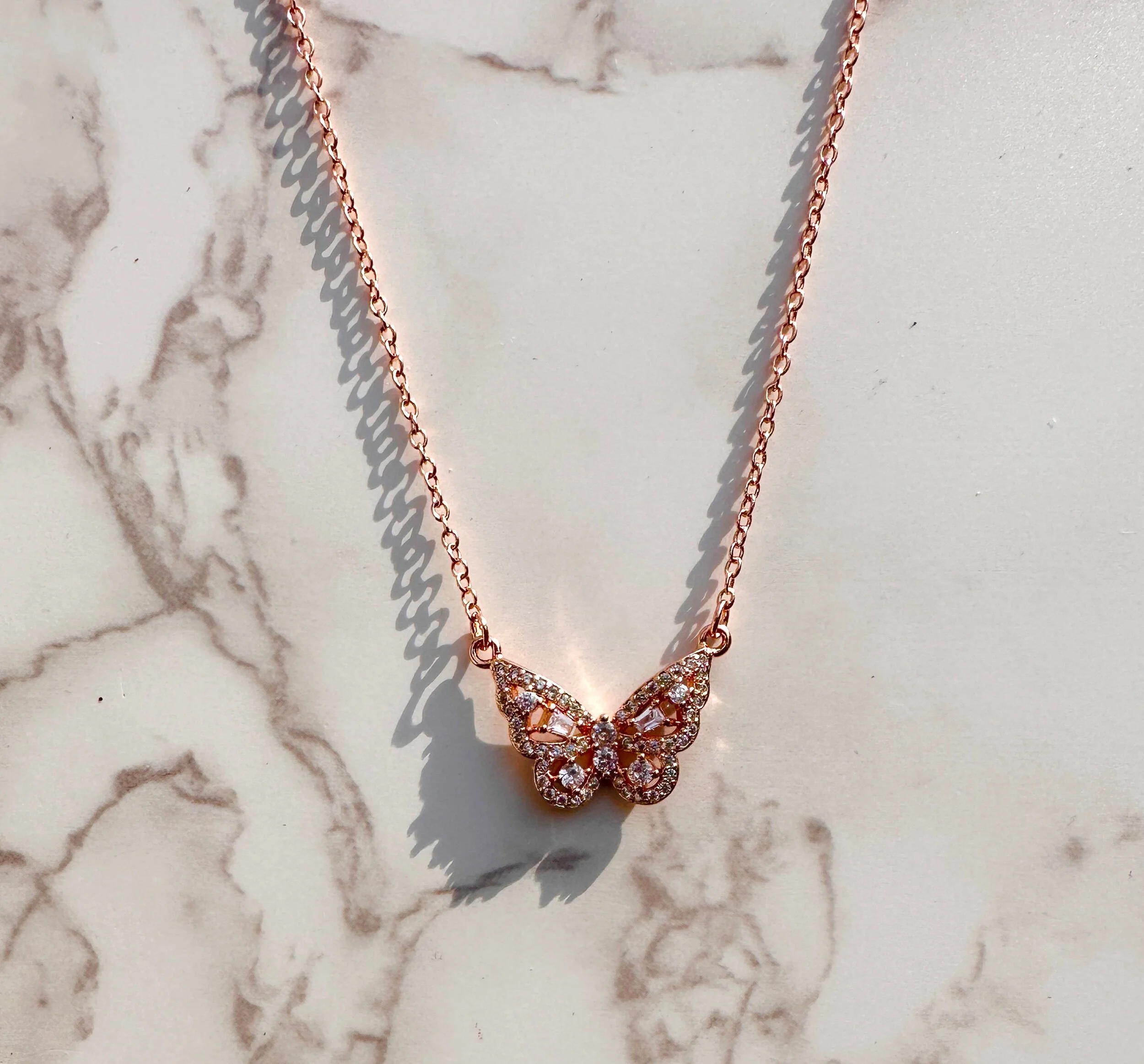 F6B05F28-37D5-440B-BF22-FE13FF62B24C