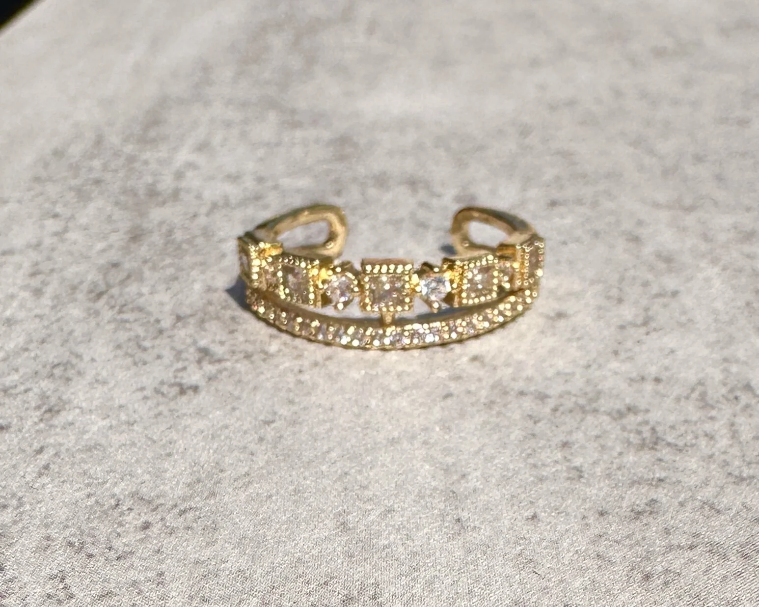 C0F112A5-4FAC-4E14-A6CD-50D46DF5DCD5