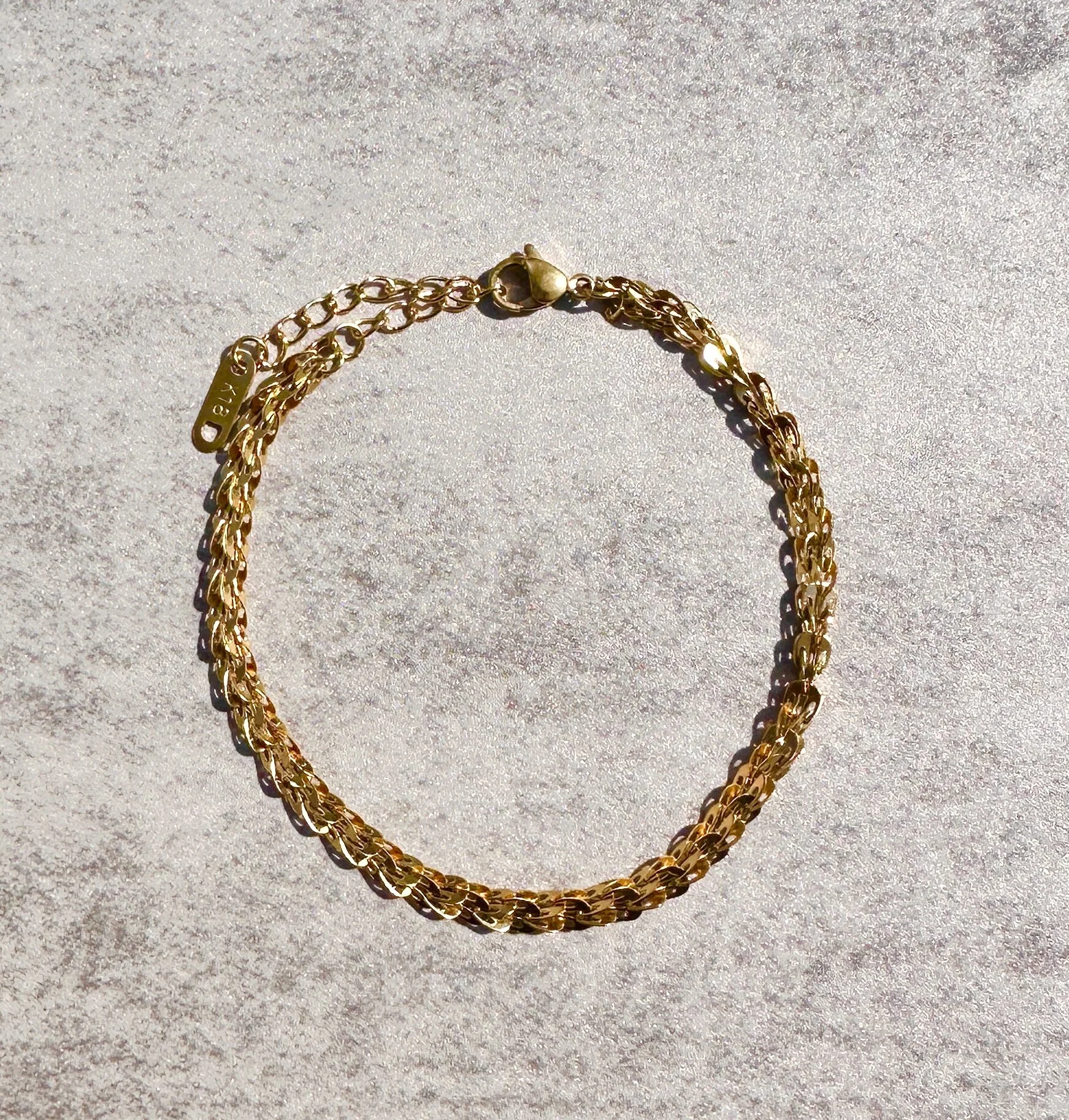 E8FABF96-85E3-4E4B-AB8B-2524DA2C6E0E