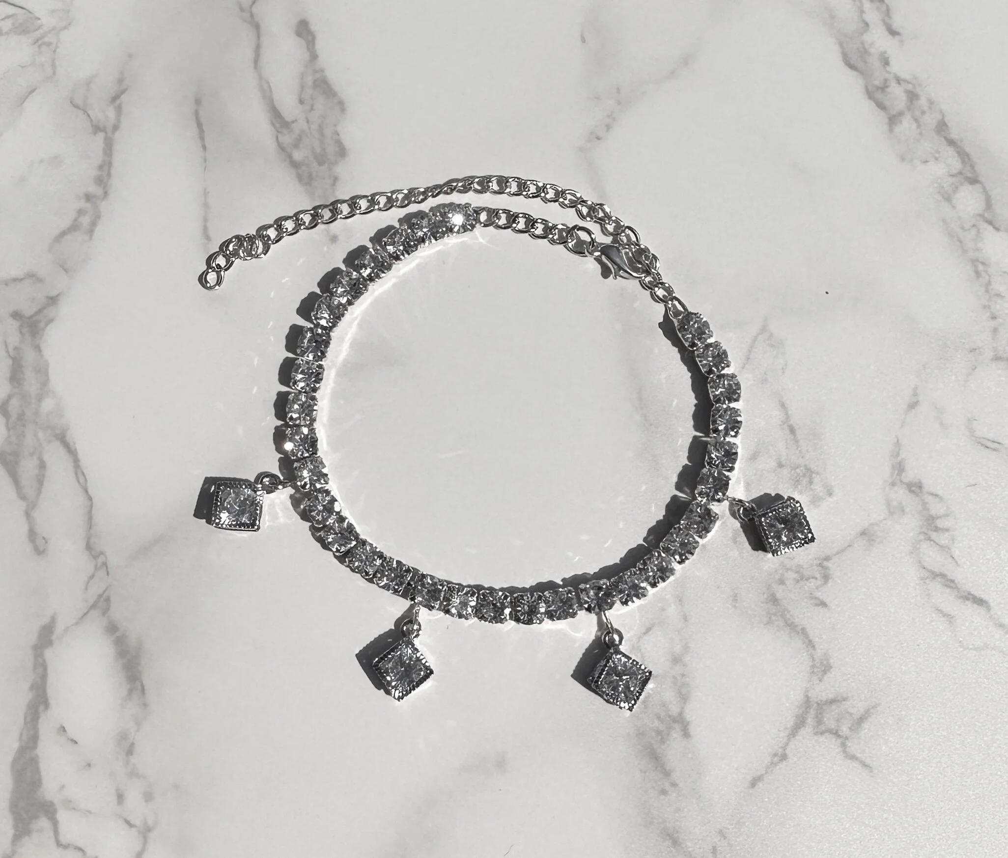 4C83C424-FB2B-4235-A778-11408020CA37