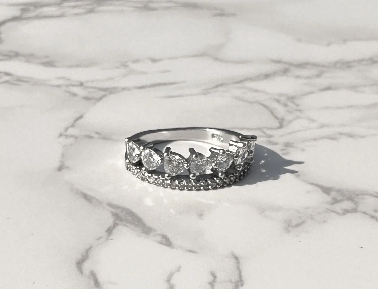 6FD7AF16-6021-4E79-BB11-C406C559A8A2