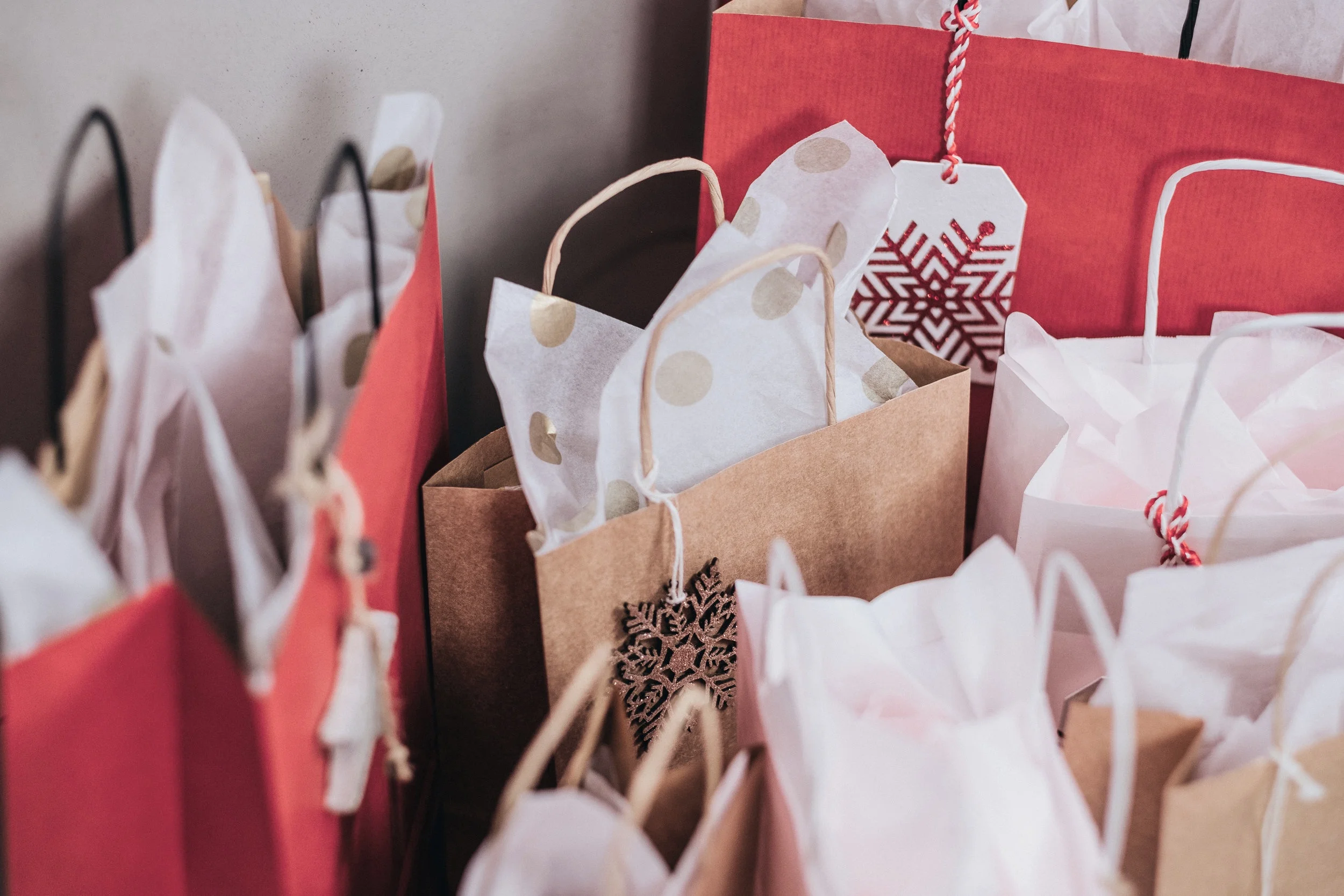 TINSEL & TREASURES — Handcrafters Markets