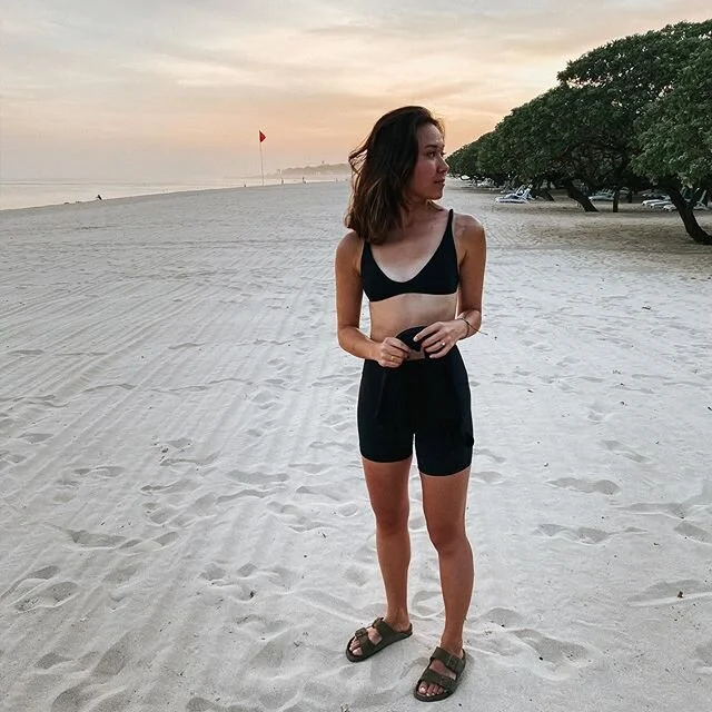 Just sprinkling in photos from Bali because I miss warm weather and feeling actual warmth from the sunshine ✨ I also miss being tan ✨ this summer my to do list is: I&rsquo;ll get a tan (try to make it more even than the photo 😅), grow my hair longer