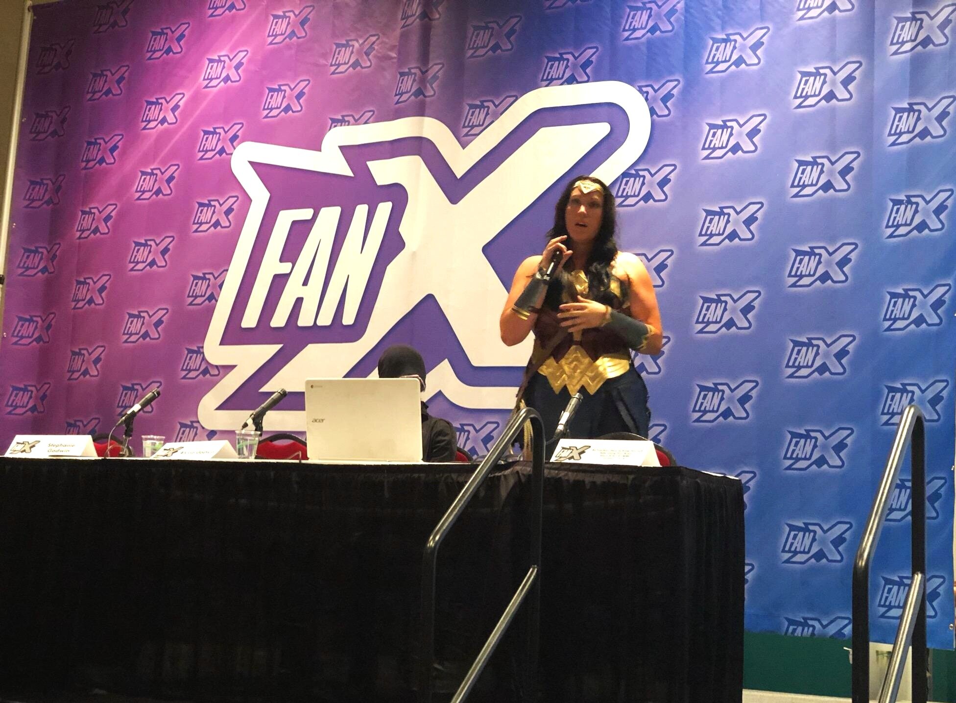 Alyssa cosplaying Wonder Woman teaches criminal deterrents at FanX