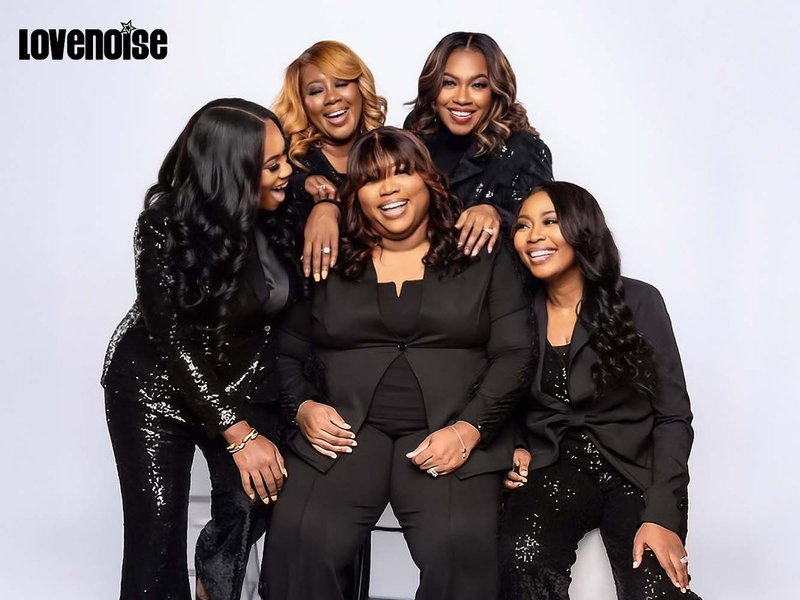 Lisa Knowles Smith & the Brown Singers