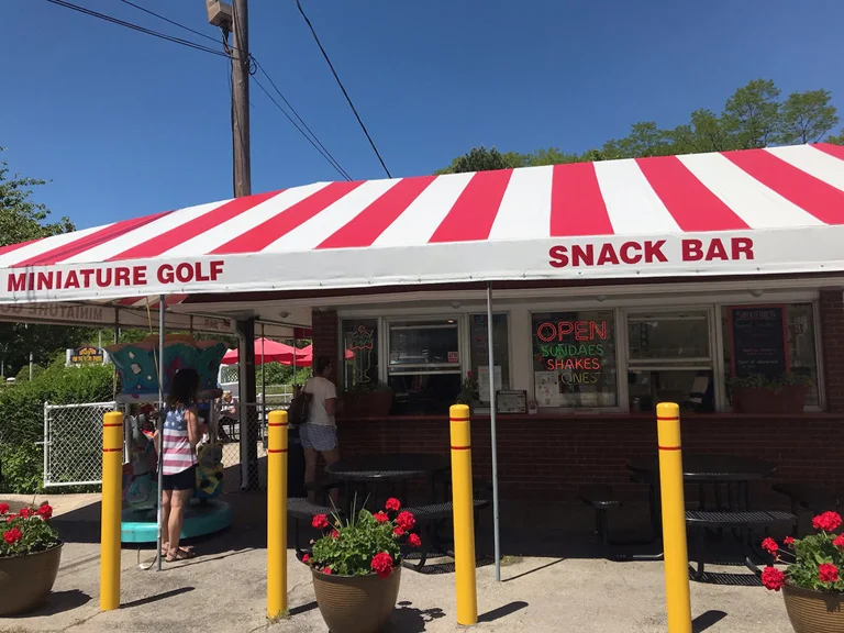 Awning R_edited-1 R2.jpg
