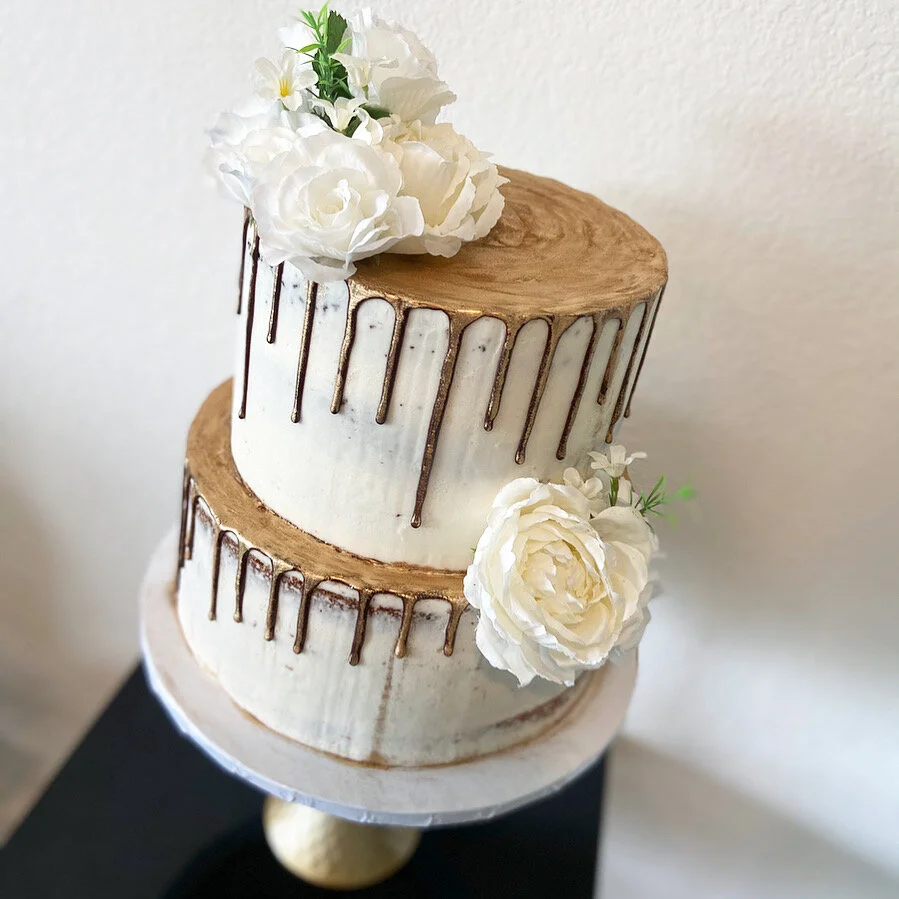 Custom Cakes Cupcakes Flick Of The Whisk