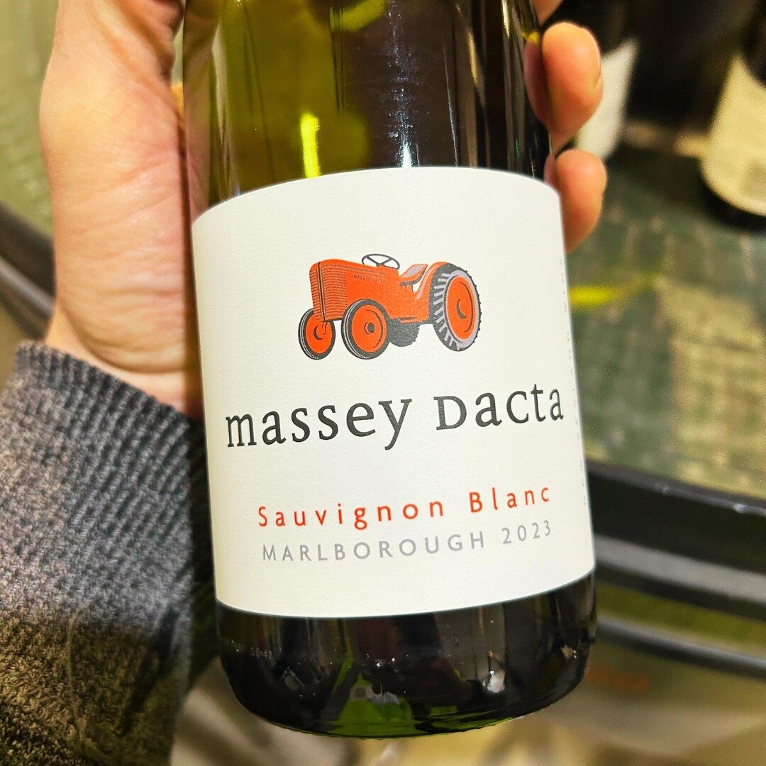 The Massey Dacta 2023 Sauvignon Blanc - Marlborough born and bred!

A season delivering some superb fruit with good rainfall early on, a cool ripening phase, until our traditional 'indian summer' kicked in to provide a wine with aromas of lemon citru