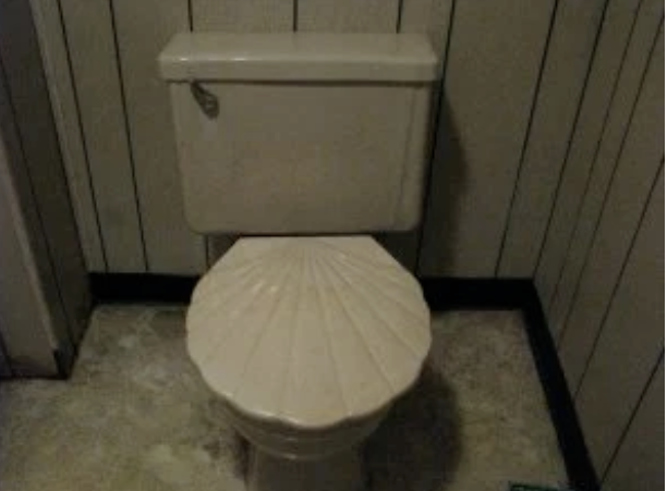toilet.png