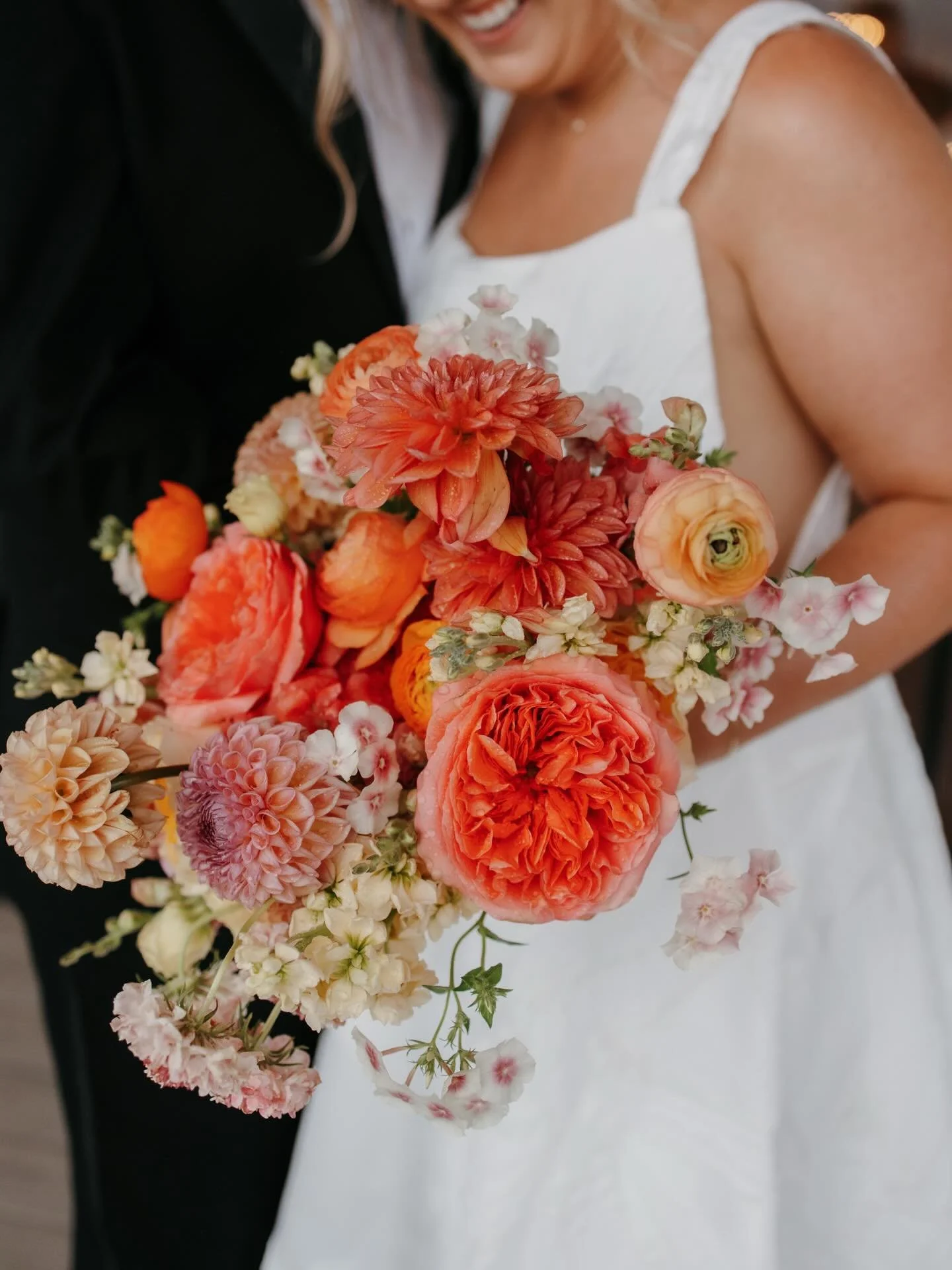 This bouquet, this day, this wonderful bride, this perfect couple

Venue @owlsnestresortevents 
Photography @the_gowans 
Beauty @tealhairstudio @_beautybybuckley_ 
Florals @whitebirchfloral 
Video @wellspunweddings 
Band @thesweetbeatsband 

#flowers