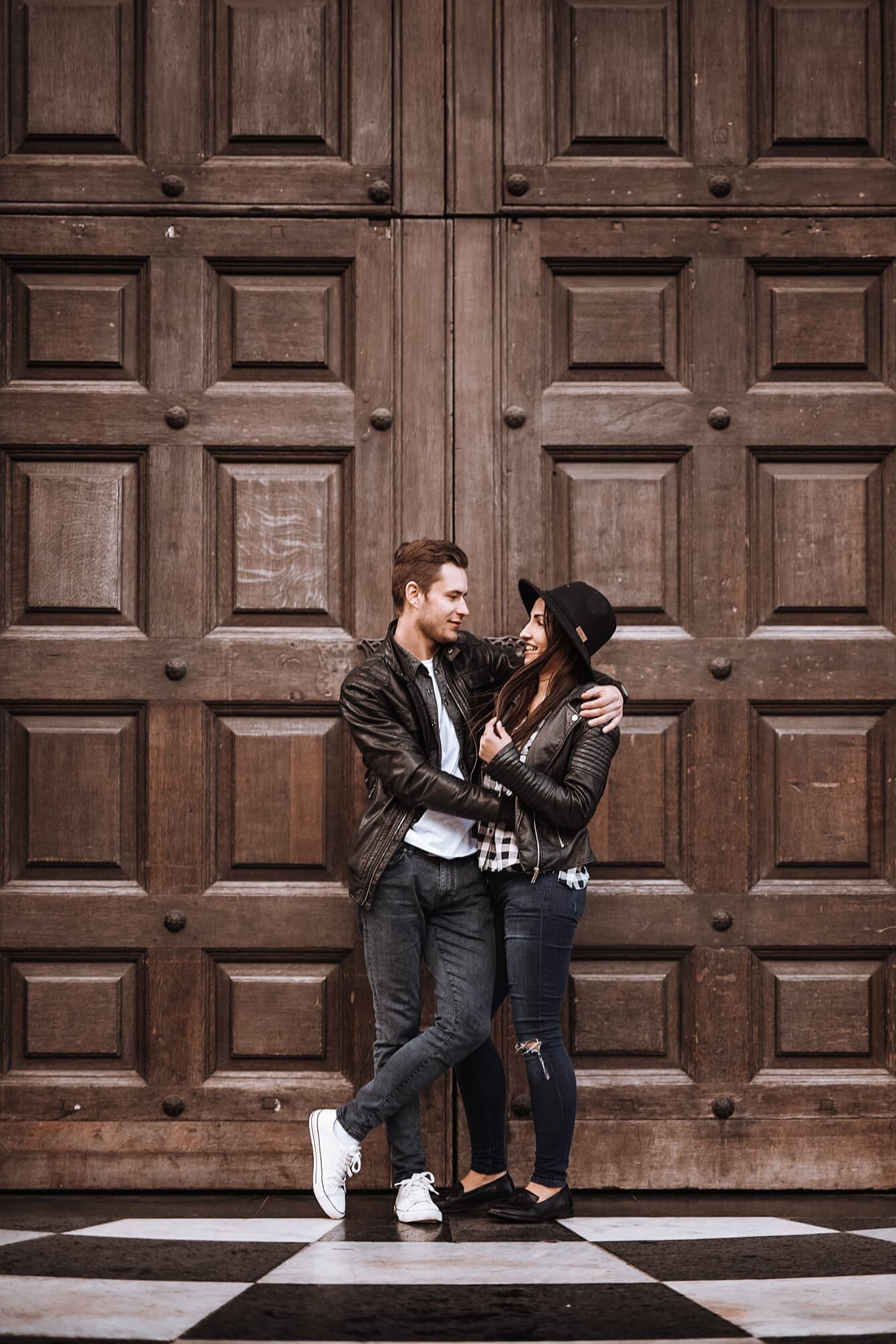 London-Downtown-Boho-Engagement7.jpg