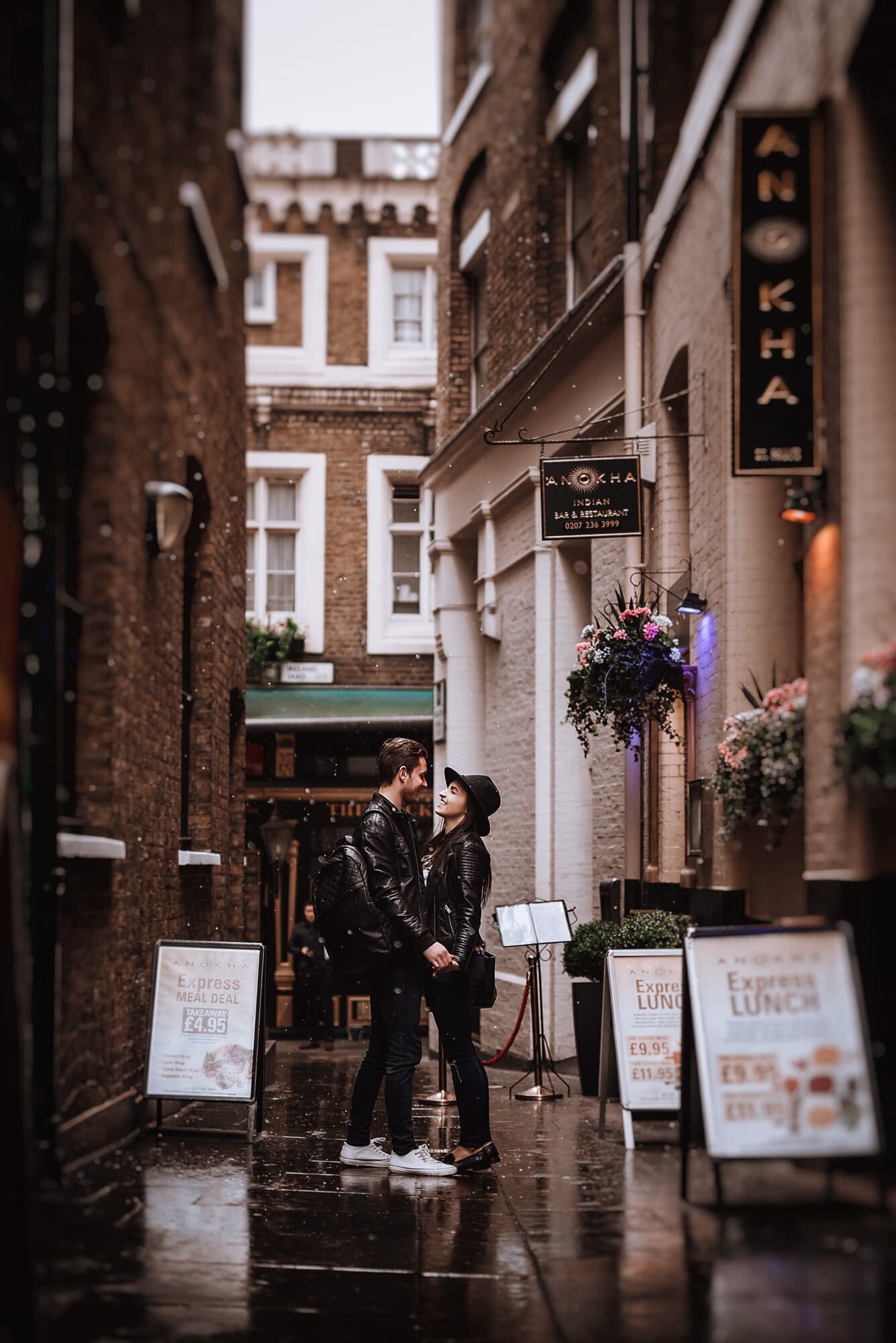 London-Downtown-Boho-Engagement9.jpg