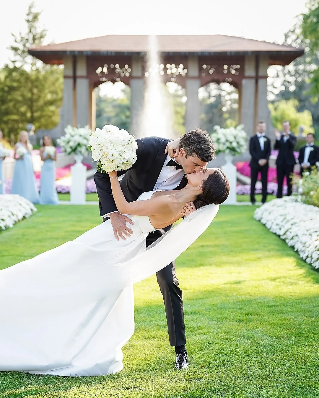 Armour House in Lake Forest &mdash; one of the most beautiful venues I have ever walked into and this wedding proved exactly why.

Midsummer. Sunset ceremony. Chicago North Shore.

The moment you step inside you feel it: Tall windows flooding every r