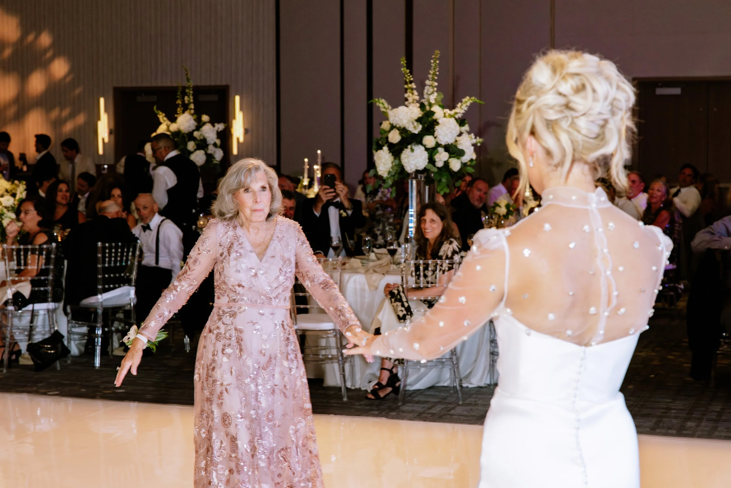 loews-chicago-hotel-wedding3.jpg