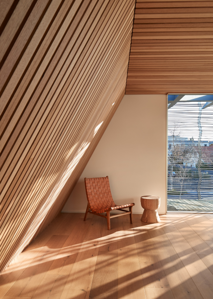 MarchStudio_Compound_12.png